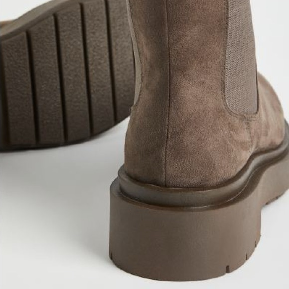 Beige Chelsea Boots (Sizes 7/38 & 9/40) - Picture 5 of 8